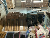 Partij diverse travel jewelry cases/spaanse waaiers/plak tattoos/zeepbakjes/sieraden/etc (2973x) - afbeelding 8 van  11
