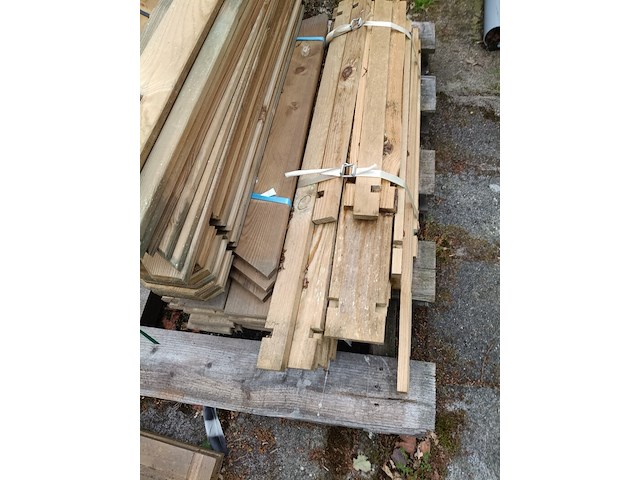 Partij diverse tuinhout producten en tuinhout - afbeelding 5 van  11