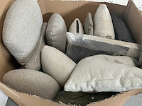 Partij diverse tuinkussens