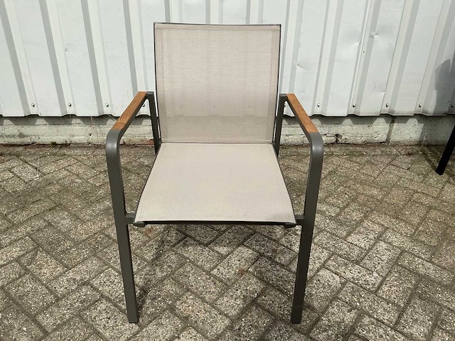 Partij diverse tuinstoelen - afbeelding 2 van  6