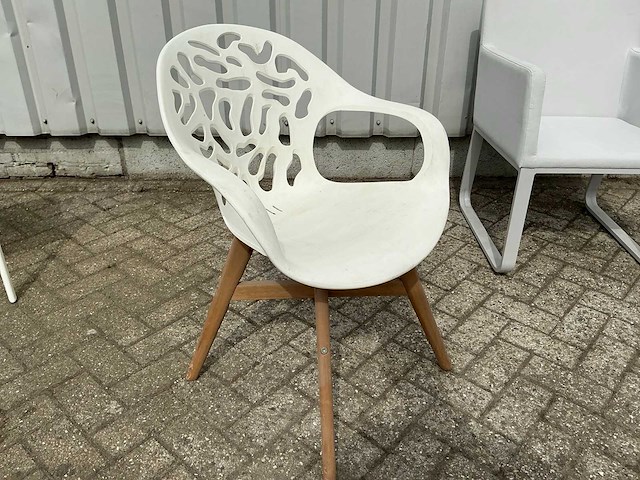 Partij diverse tuinstoelen - afbeelding 6 van  6