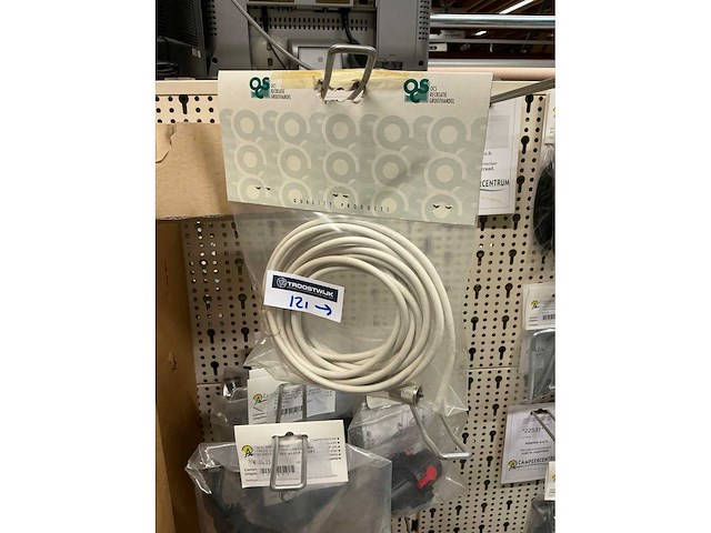 Partij diverse tv kabels en antennes - afbeelding 9 van  16