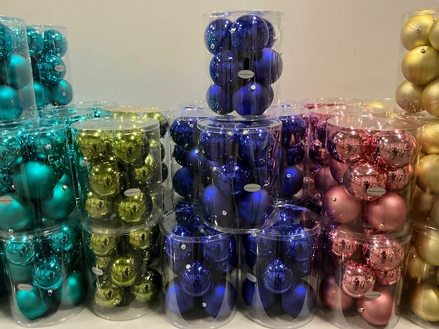 Partij diverse unbreakable&seamless kerstballen d10cm 9/tube (64 tubes) - afbeelding 4 van  5