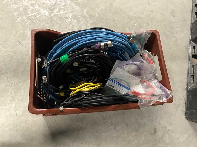 Partij diverse utp kabel - afbeelding 3 van  3