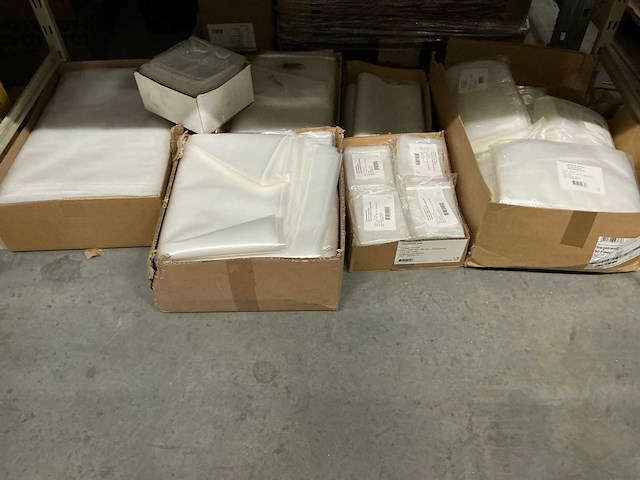 Partij diverse vacuümzakken/ldpe verzendenveloppen/etc - afbeelding 1 van  4