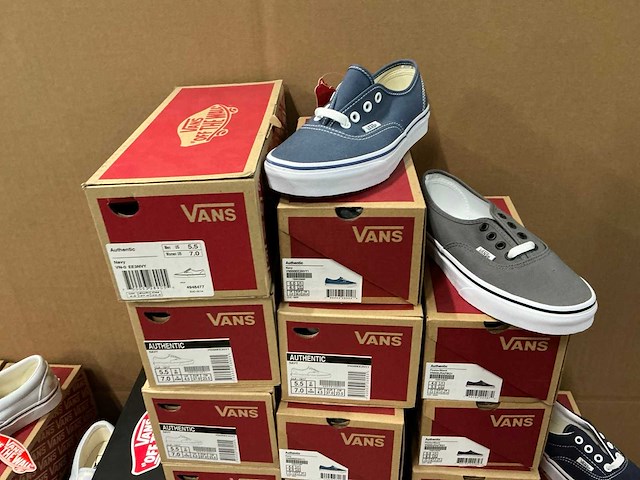 Partij diverse vans schoenen (63x) - afbeelding 8 van  11