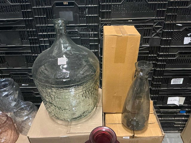 Partij diverse vazen (80x) - afbeelding 4 van  12