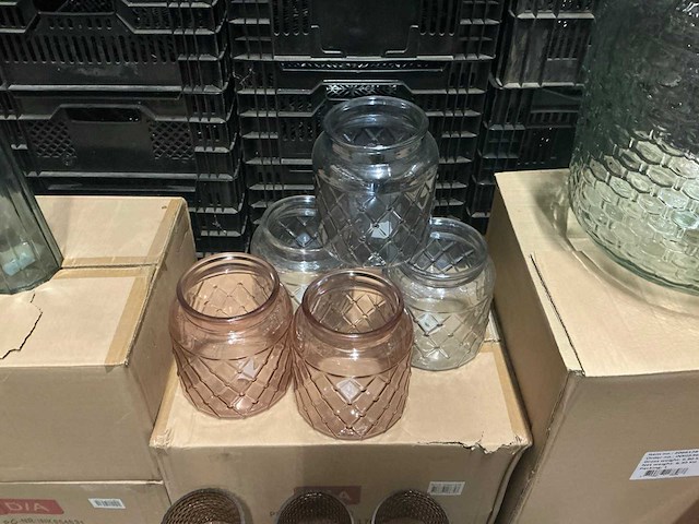 Partij diverse vazen (80x) - afbeelding 6 van  12