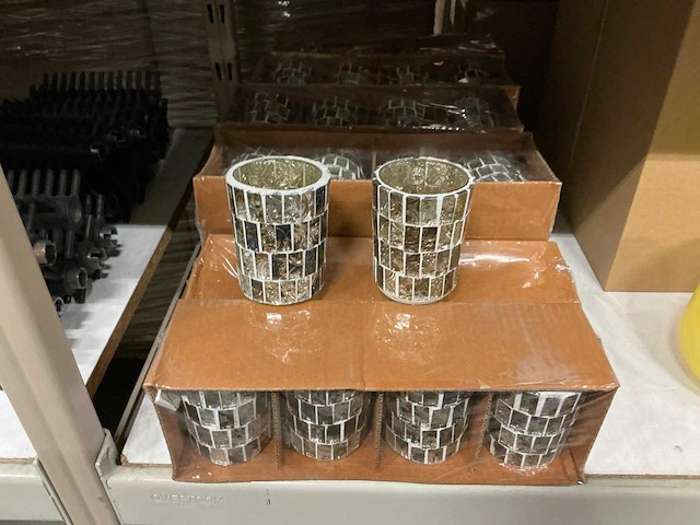 Partij diverse vazen/potten/waxinelichthouders (80x) - afbeelding 1 van  13