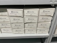 Partij diverse velectric motor protection switches/auxilairy contact (173x) - afbeelding 2 van  18