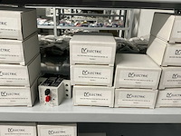 Partij diverse velectric motor protection switches/auxilairy contact (173x) - afbeelding 7 van  18