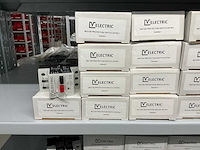 Partij diverse velectric motor protection switches/auxilairy contact (173x) - afbeelding 16 van  18