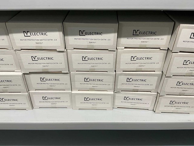 Partij diverse velectric motor protection switches/auxilairy contact (173x) - afbeelding 18 van  18
