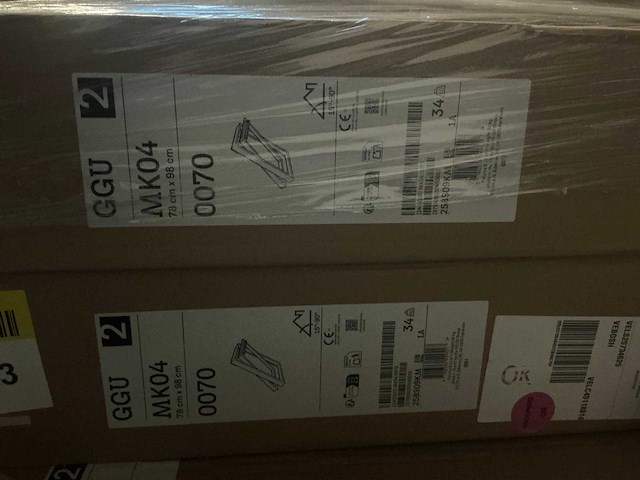 Partij diverse velux dakraam onderdelen - afbeelding 15 van  16