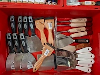 Partij diverse verfbenodigdheden - afbeelding 19 van  41