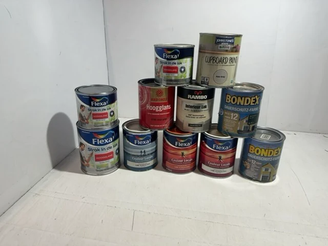 Partij diverse verfproducten - afbeelding 1 van  4