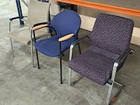 Partij diverse vergader - en kantinestoelen - afbeelding 14 van  19