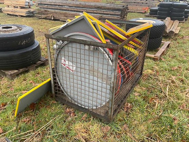 Partij diverse verkeersborden - afbeelding 3 van  3