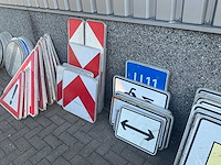 Partij diverse verkeersborden - afbeelding 4 van  6