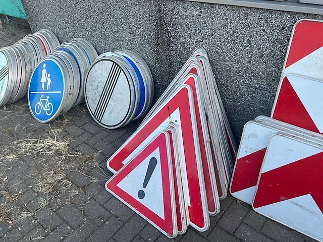 Partij diverse verkeersborden - afbeelding 5 van  6