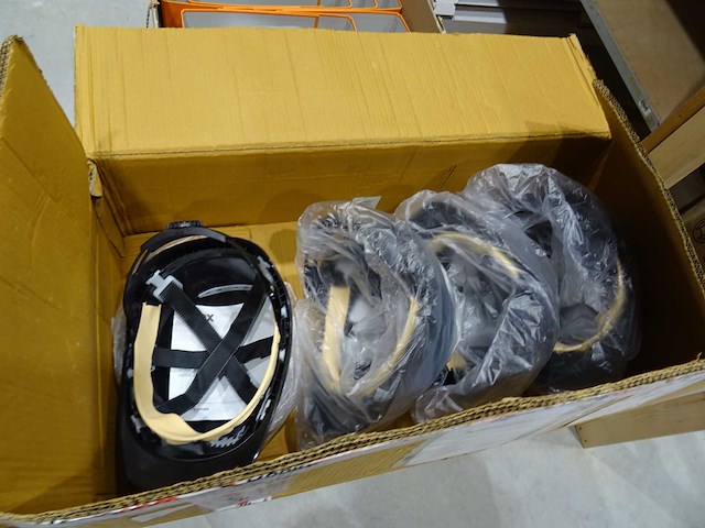 Partij diverse verlichting en onderdelen - afbeelding 25 van  45