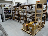 Partij diverse verlichting en onderdelen - afbeelding 2 van  45