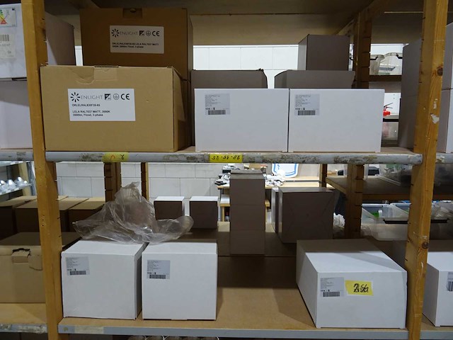 Partij diverse verlichting en onderdelen - afbeelding 30 van  45