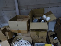 Partij diverse verlichting en onderdelen - afbeelding 42 van  45