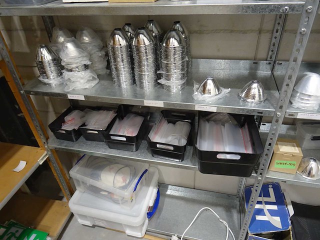 Partij diverse verlichting en onderdelen - afbeelding 8 van  45