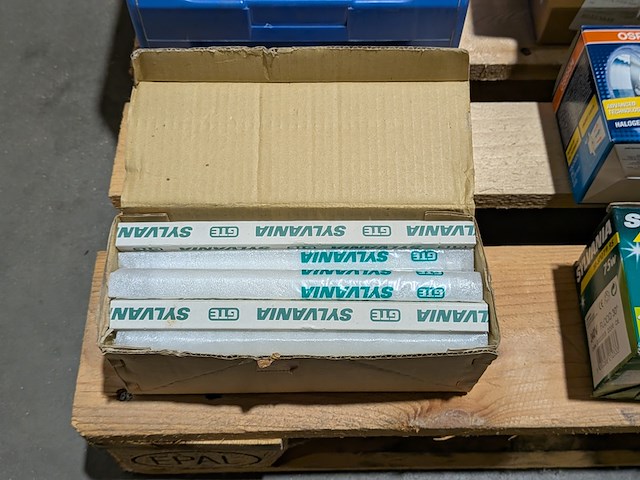 Partij diverse verlichting, o.a. sylvania, osram en philips - afbeelding 9 van  25