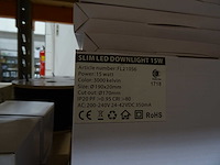 Partij diverse verlichting - afbeelding 21 van  46