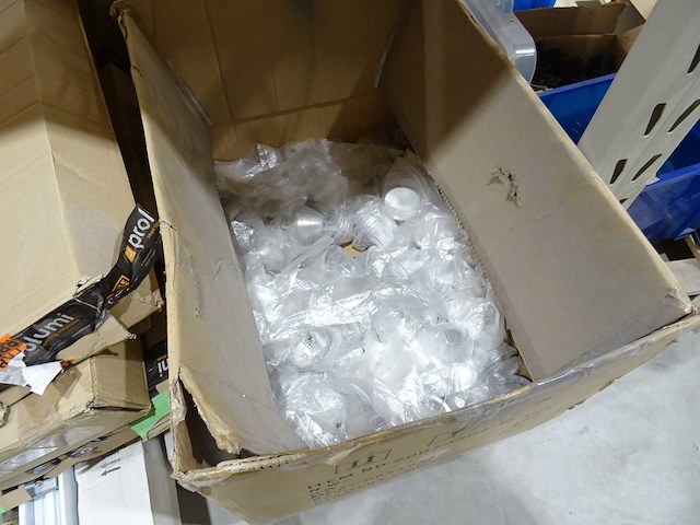 Partij diverse verlichting - afbeelding 29 van  46