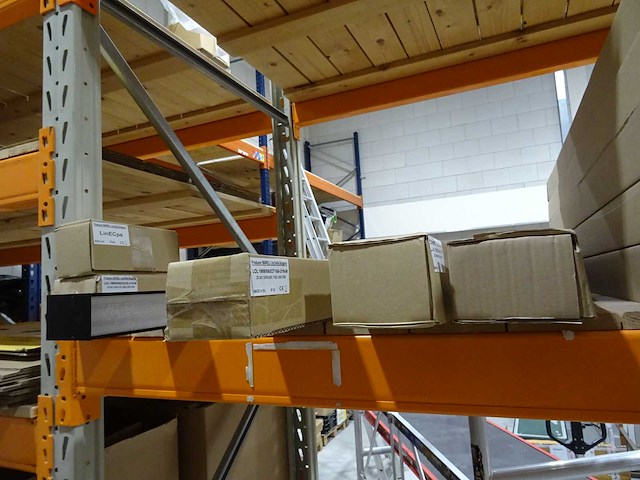 Partij diverse verlichting - afbeelding 2 van  46