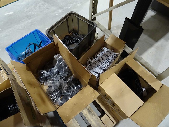 Partij diverse verlichting - afbeelding 37 van  46