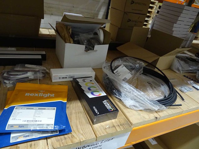 Partij diverse verlichting - afbeelding 40 van  46