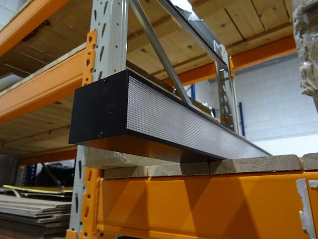 Partij diverse verlichting - afbeelding 4 van  46