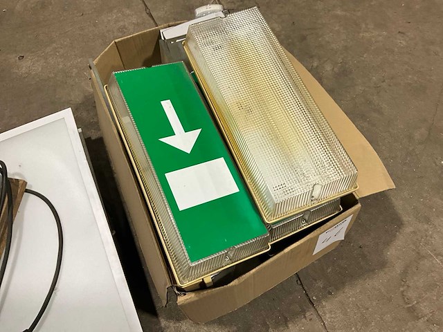 Partij diverse verlichting - afbeelding 6 van  8