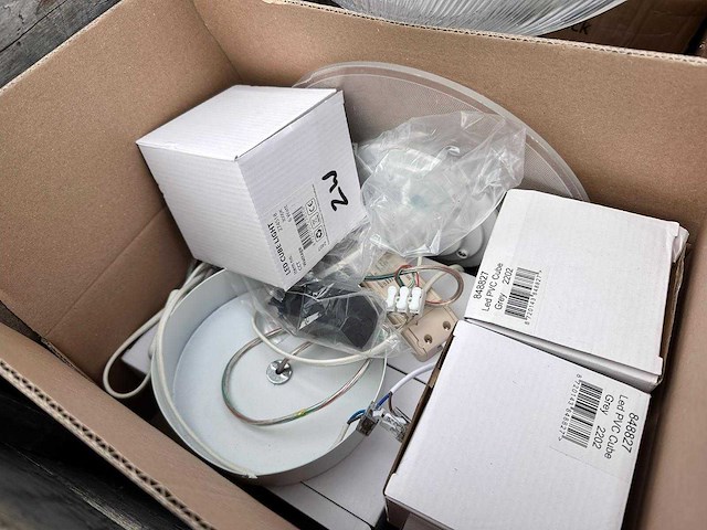 Partij diverse verlichting - afbeelding 33 van  42