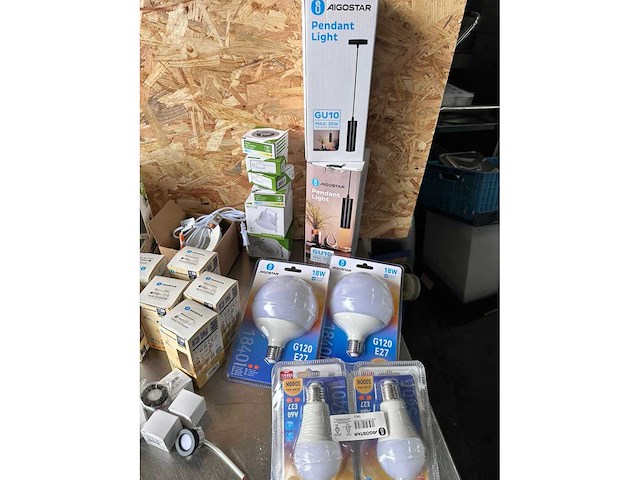 Partij diverse verlichting - afbeelding 4 van  42