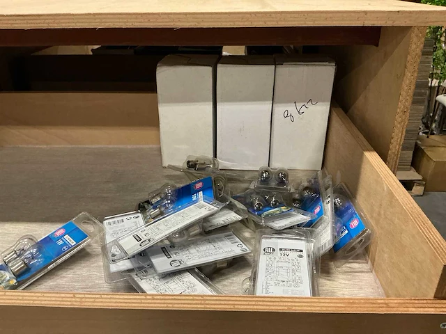 Partij diverse verlichting/gereedschap/installatie benodigdheden - afbeelding 10 van  45