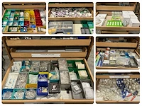 Partij diverse verlichting/gereedschap/installatie benodigdheden