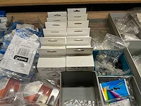 Partij diverse verlichting/gereedschap/installatie benodigdheden - afbeelding 33 van  45