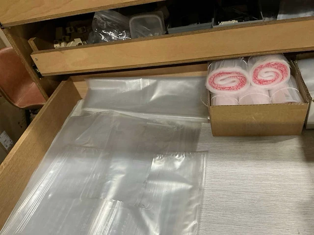 Partij diverse verlichting/gereedschap/installatie benodigdheden - afbeelding 38 van  45