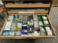 Partij diverse verlichting/gereedschap/installatie benodigdheden - afbeelding 39 van  45