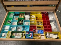Partij diverse verlichting/gereedschap/installatie benodigdheden - afbeelding 23 van  45