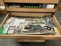 Partij diverse verlichting/gereedschap/installatie benodigdheden - afbeelding 26 van  45