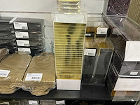 Partij diverse verpakkingsmateriaal o.a bonbon doosjes, zakjes, strikken etc (120x) - afbeelding 14 van  29