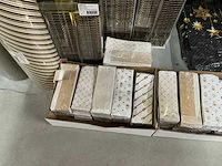 Partij diverse verpakkingsmateriaal o.a bonbon doosjes, zakjes, strikken etc (120x) - afbeelding 22 van  29