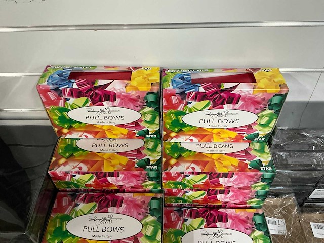 Partij diverse verpakkingsmateriaal o.a bonbon doosjes, zakjes, strikken etc (120x) - afbeelding 5 van  29