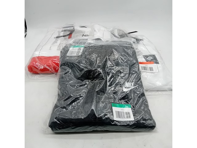 Partij diverse vesten, nike - afbeelding 1 van  6
